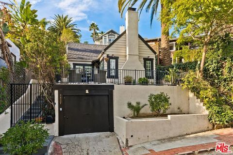 Photo of 2427 N Gower Street, Los Angeles, CA 90068 (MLS # 25625711)