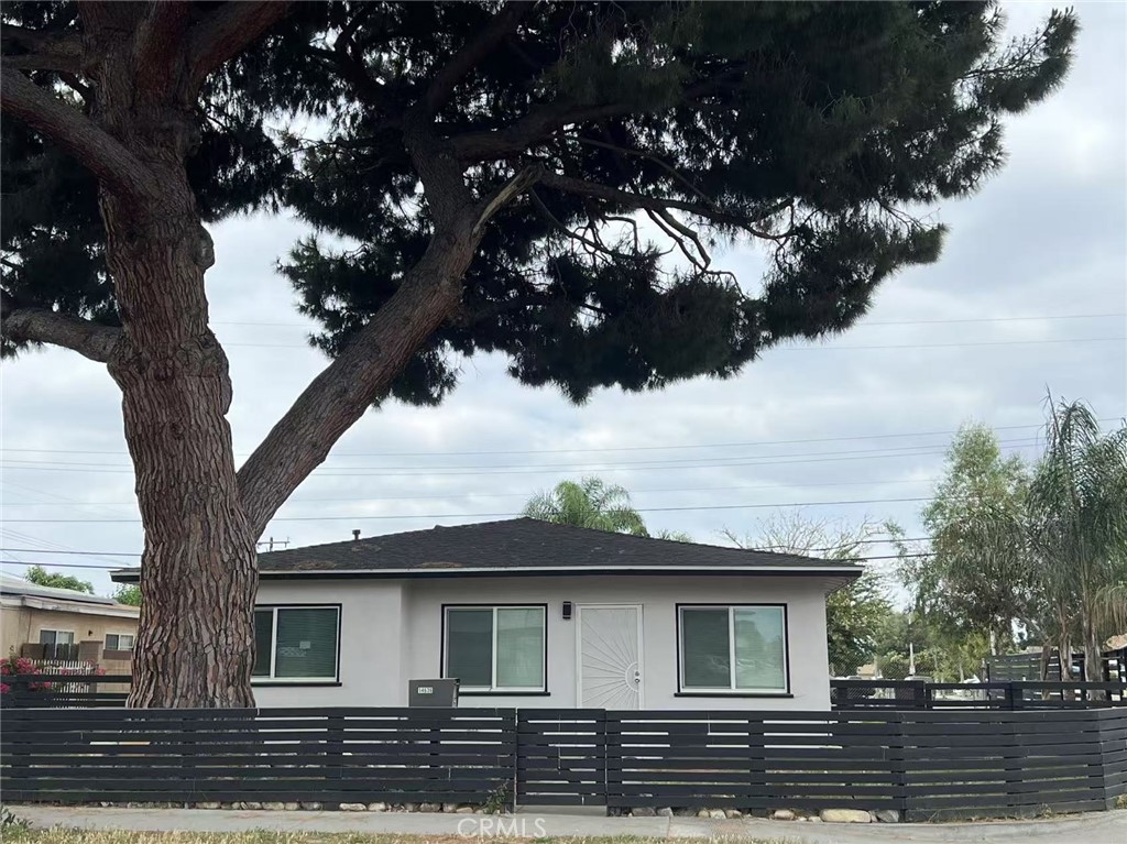 Fully Renovated 3-bedroom Home in a quiet neighborhood in Baldwin Park. This beautifully upgraded 3-bedroom, 1-bath home is packed with charm and modern comfort, fresh paint throughout, brand-new vinyl plank flooring, and new cabinets. Including stainless steel appliances and also comes with some furniture. Don't miss your chance to live in this bright, move-in-ready home. Schedule your tour today!