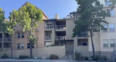 Photo of 2255 Showers Drive #164, Mountain View, CA 94040 (MLS # ML82045142)