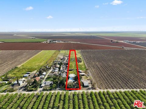 Photo of 35697 W Gettysburg Avenue, Firebaugh, CA 93622 (MLS # 26664343)