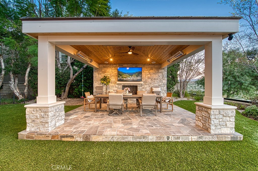 118 Vela Court