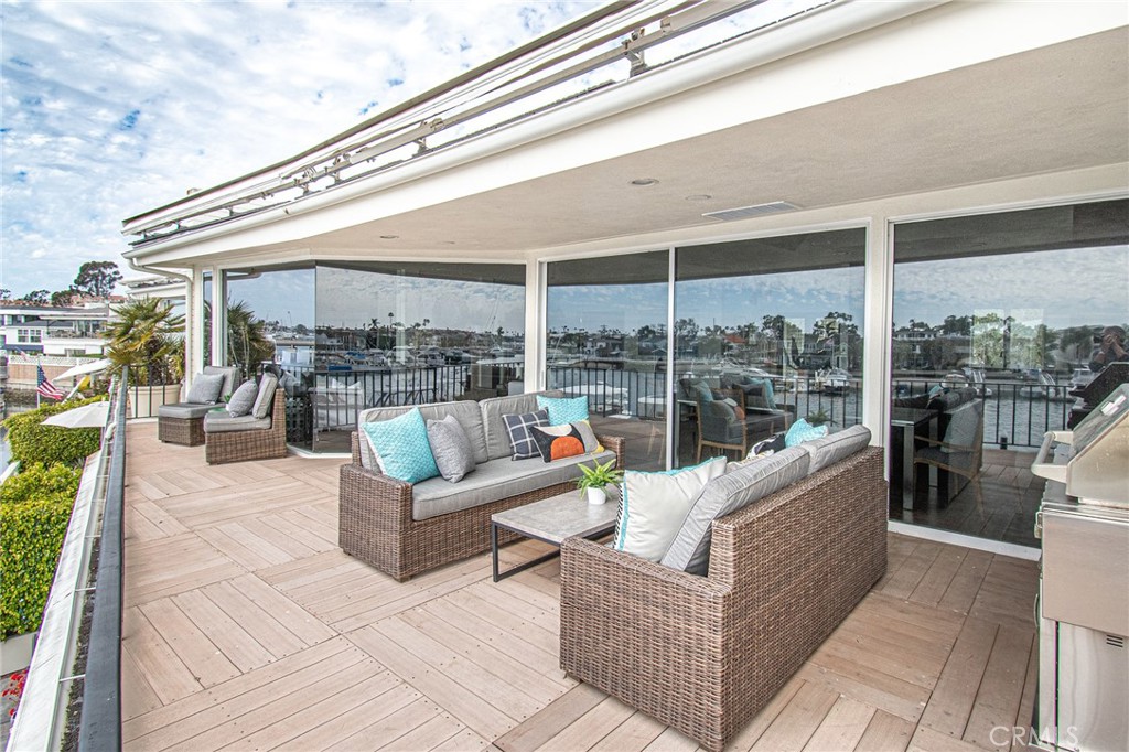 Mai Kai Condos (MAIK) - Residential