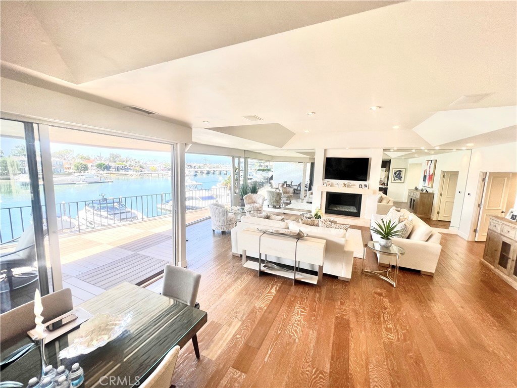 Mai Kai Condos (MAIK) - Residential