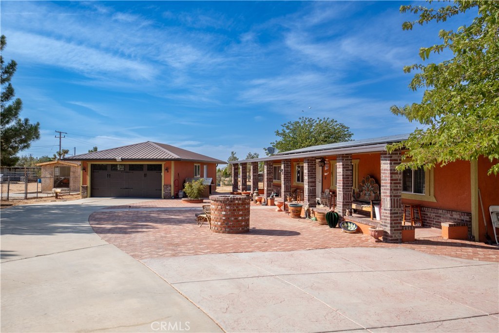 14221 Tumbleweed Road