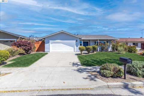 Photo of 38475 Jacaranda Dr Dr, Newark, CA 94560 (MLS # 41143453)