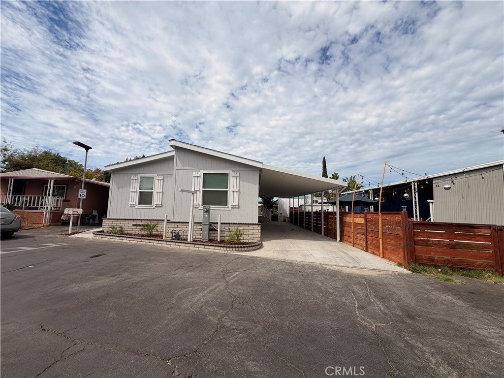 351 Bradley Ave 118