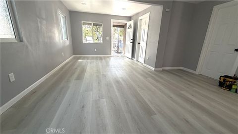 1453 W 58th Los Angeles CA 90047