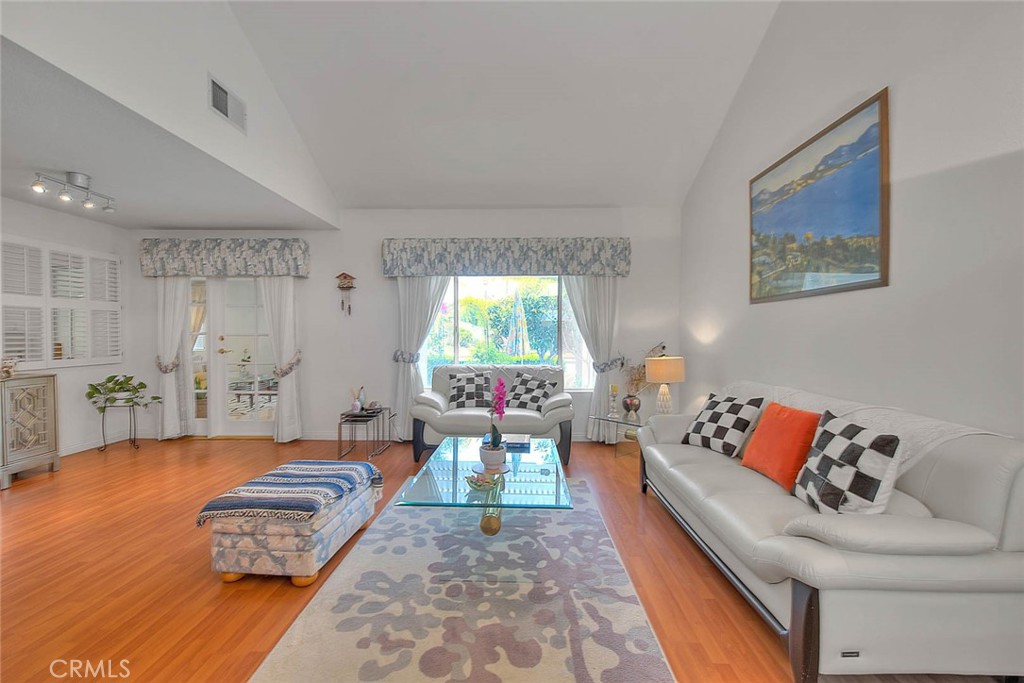 14637 Chisholm Trail