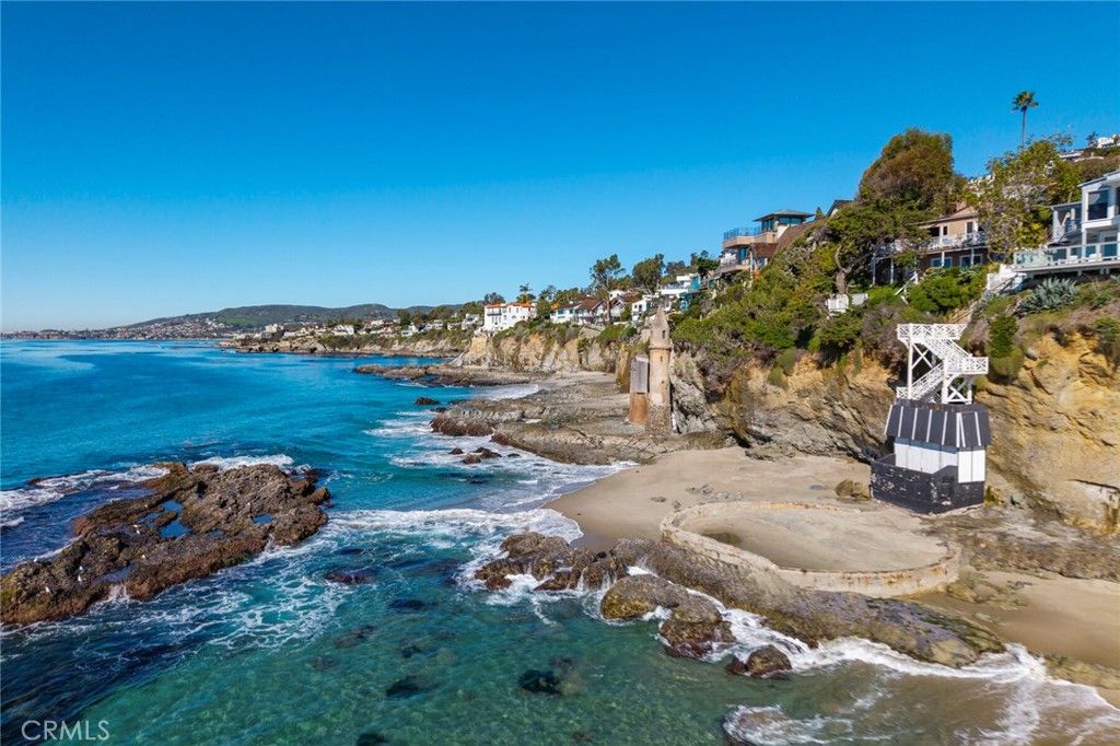 Photo of 431 Nyes Place, Laguna Beach, CA 92651 (MLS # LG26068804)