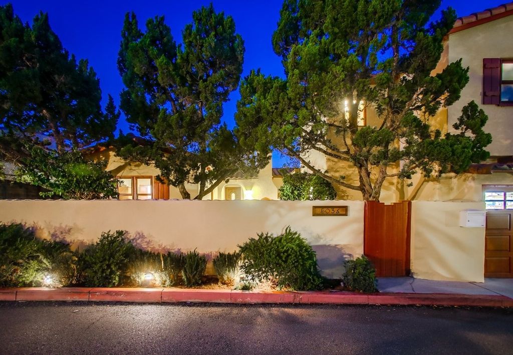 listing image 130729170756661417368