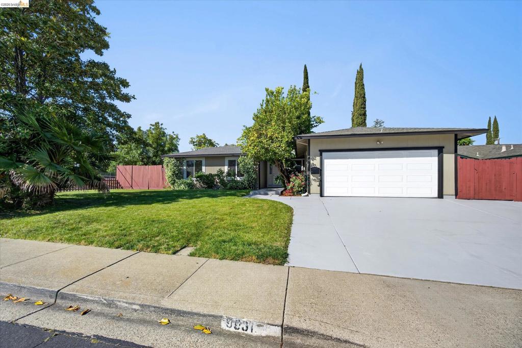 901 Helix Dr