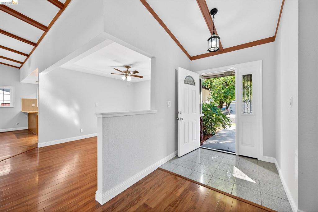 901 Helix Dr