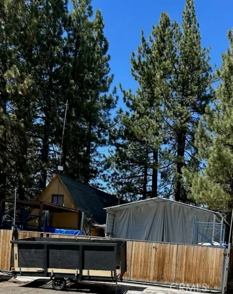 413 W Big Bear Blvd, Big Bear City, CA 92314 - MLS#: IV26082599