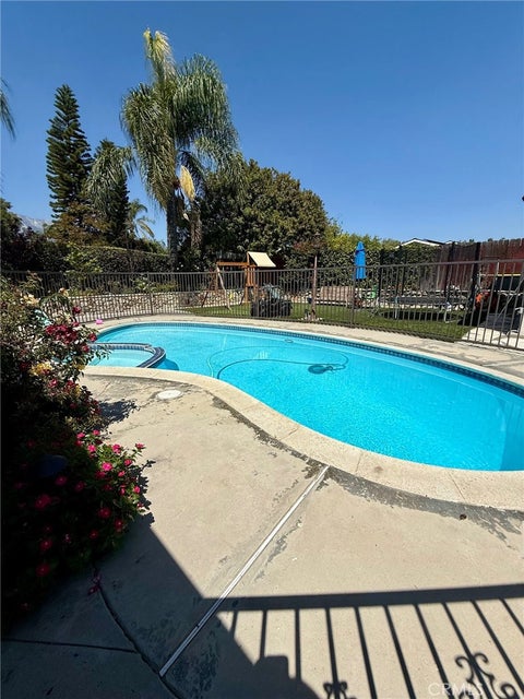 Photo of 7835 Layton St, Rancho Cucamonga, CA 91730 (MLS # CV26085775)