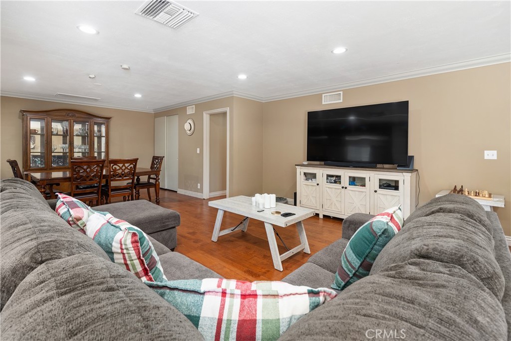 22640 Cohasset