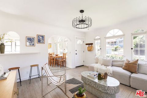 Photo of 2237 W Ave 33 Ave, Glassell Park, CA 90065 (MLS # 26660601)