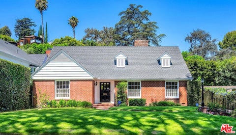 Photo of 4049 Benedict Canyon Drive, Sherman Oaks, CA 91423 (MLS # 26869113)