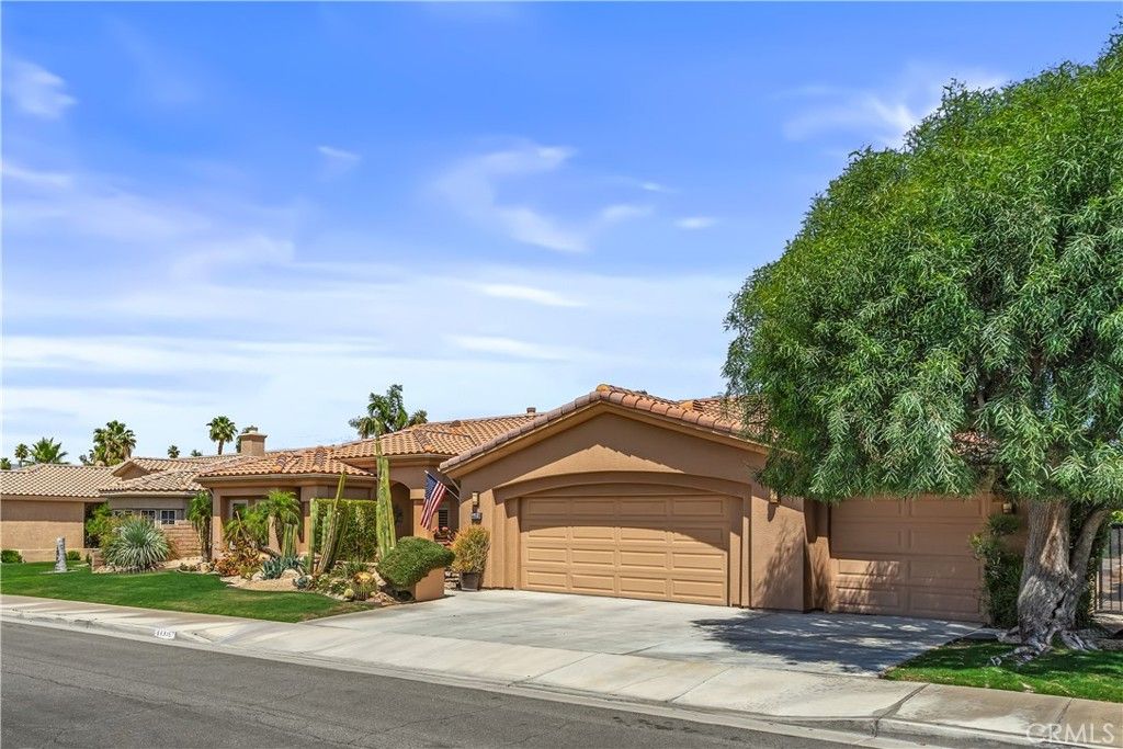 listing image 130729393779831690427