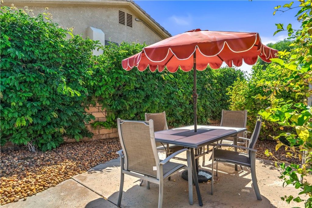 listing image 130722597563281422566