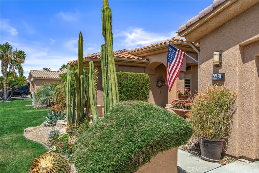 listing image 130725296086844657690
