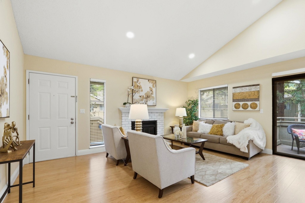 BLOSSOM HILL - Residential