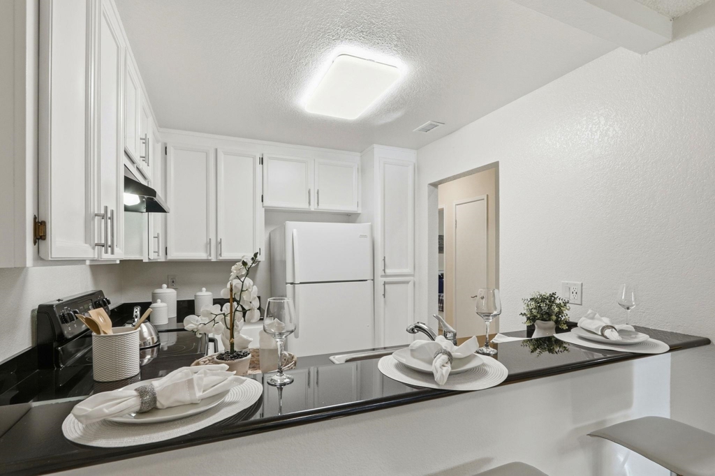 BLOSSOM HILL - Residential