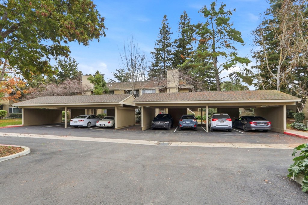 BLOSSOM HILL - Residential