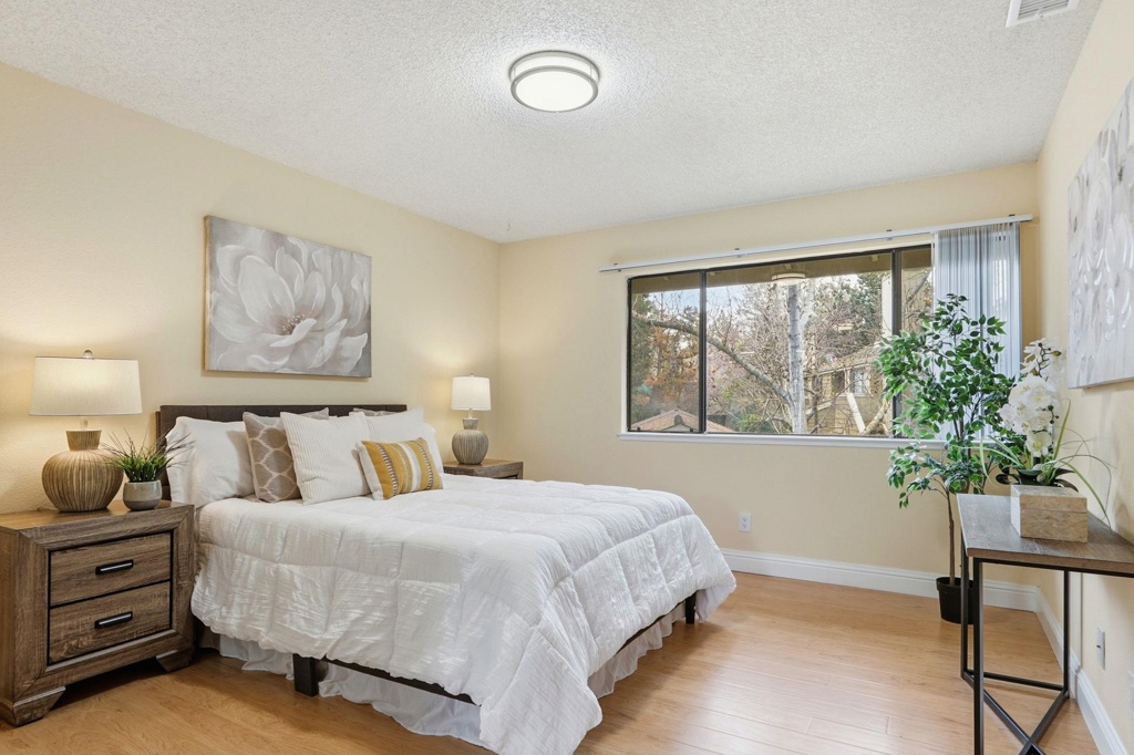 BLOSSOM HILL - Residential