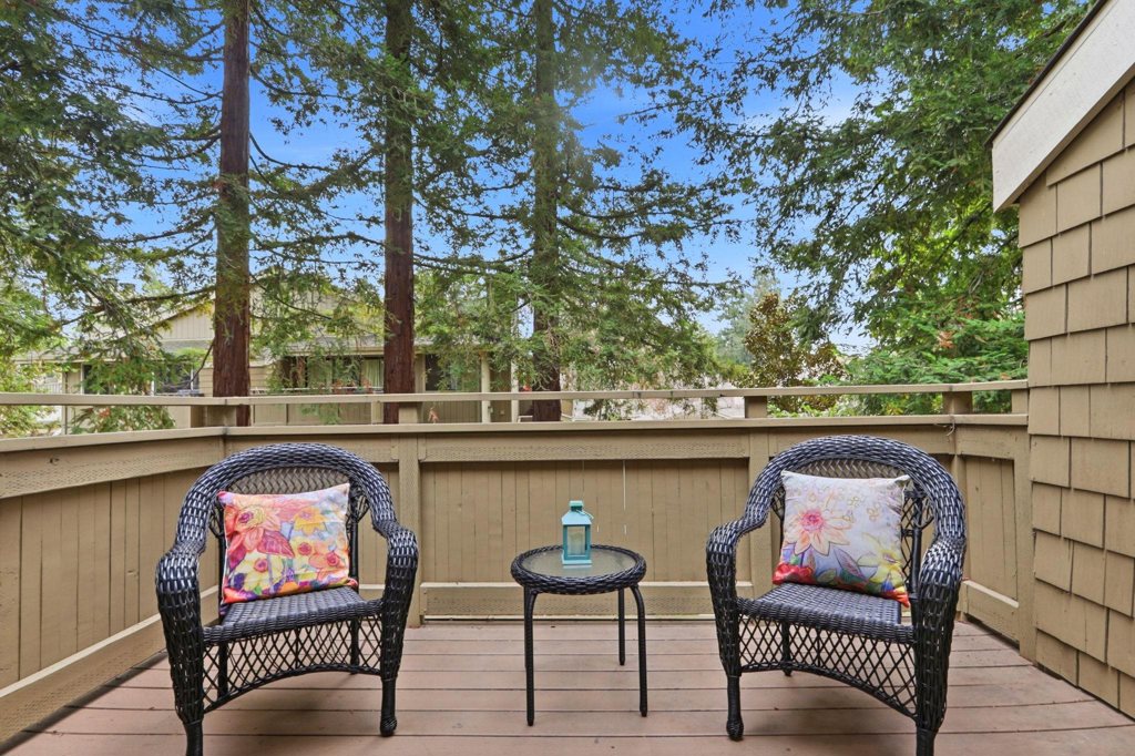 BLOSSOM HILL - Residential