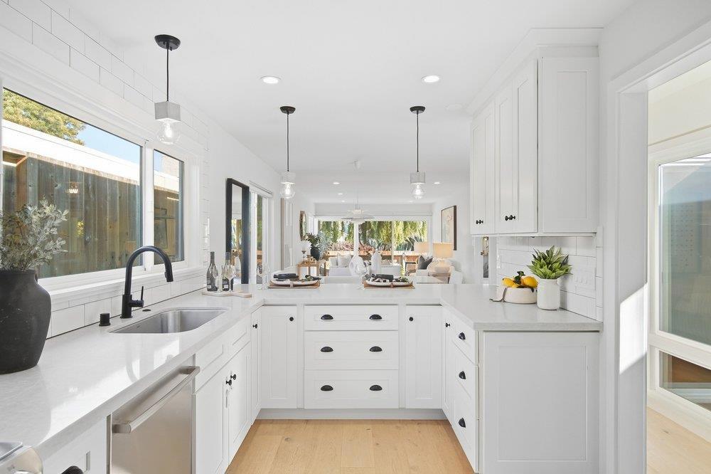1216 Shoal Drive