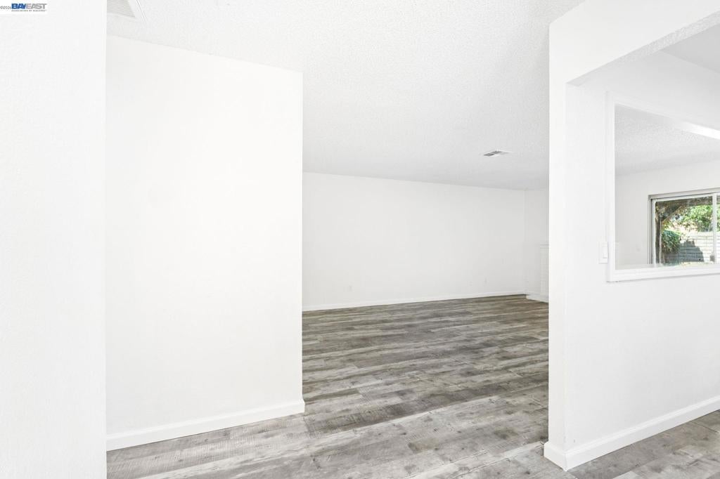 1247 Johnson Ct