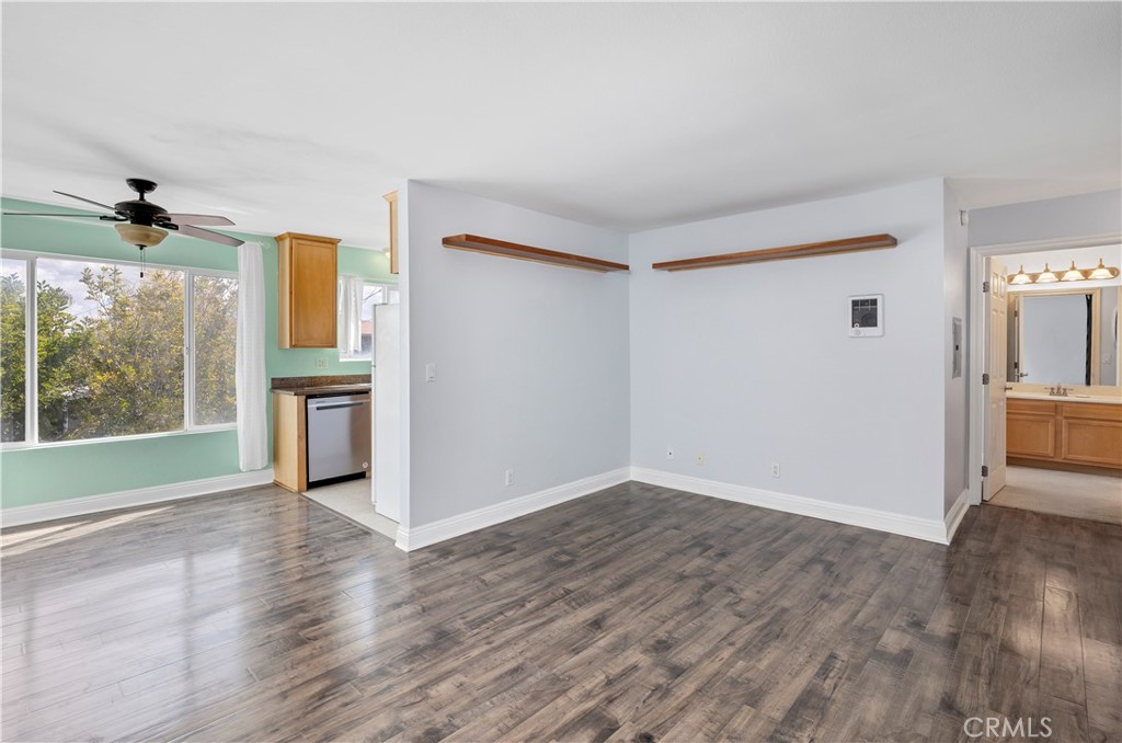 Just $2,300 a month lease. Welcome to this charming 1-bedroom, 1-bathroom condo located in the heart of Normal Heights, just one block from the vibrant shops, dining, and culture of Kensington. This well-maintained home offers 650 square feet of thoughtfully designed living space with laminate flooring, an updated stove, and the convenience of an in-unit washer and dryer.
Enjoy the community’s shared pool area equipped gym—perfect for relaxing or exercising. A dedicated off-street parking spot adds to the practicality of urban living.
Ideally situated near parks, trendy restaurants, and local boutiques, this condo places you in one of San Diego’s most walkable and desirable neighborhoods. Don’t miss your opportunity to own a slice of Normal Heights charm.
Schedule your private tour today!
