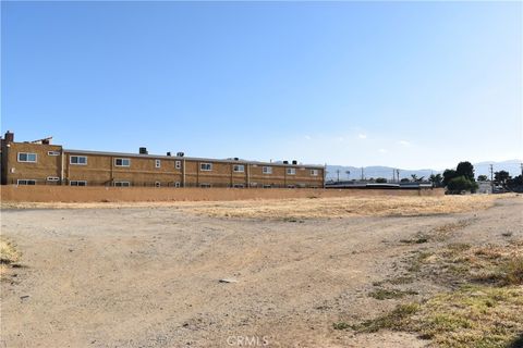 Photo of 0 Avenue R, Palmdale, CA 93550 (MLS # SR26107402)