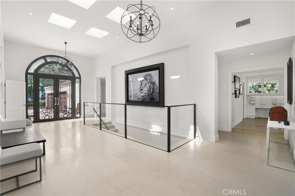 6580 Sea Cove