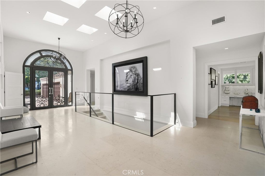 6580 Sea Cove