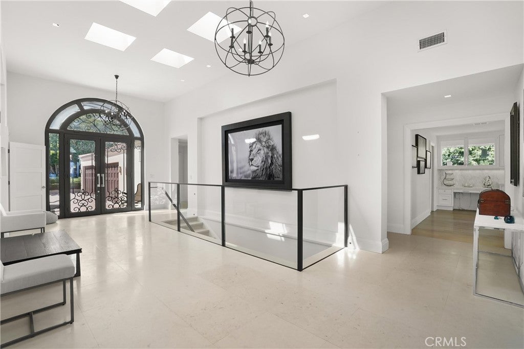 6580 Sea Cove