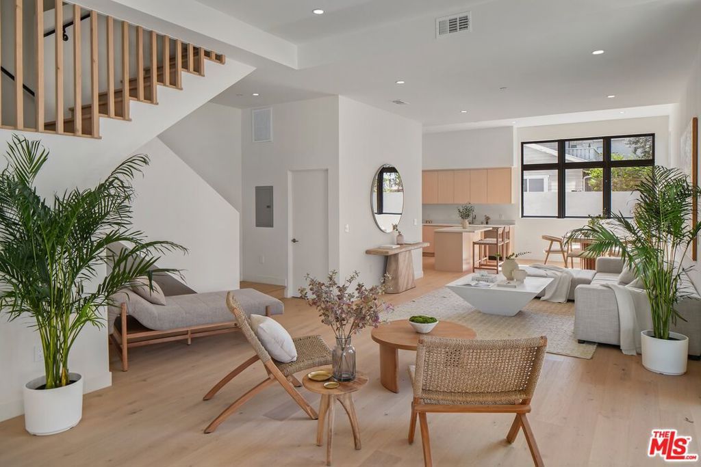 Photo of 3808 College Ave Ave #2, Culver City, CA 90232 (MLS # 25562763)