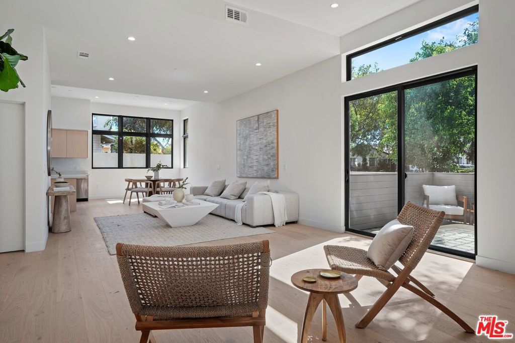 Photo of 3808 College Ave Ave #2, Culver City, CA 90232 (MLS # 25562763)