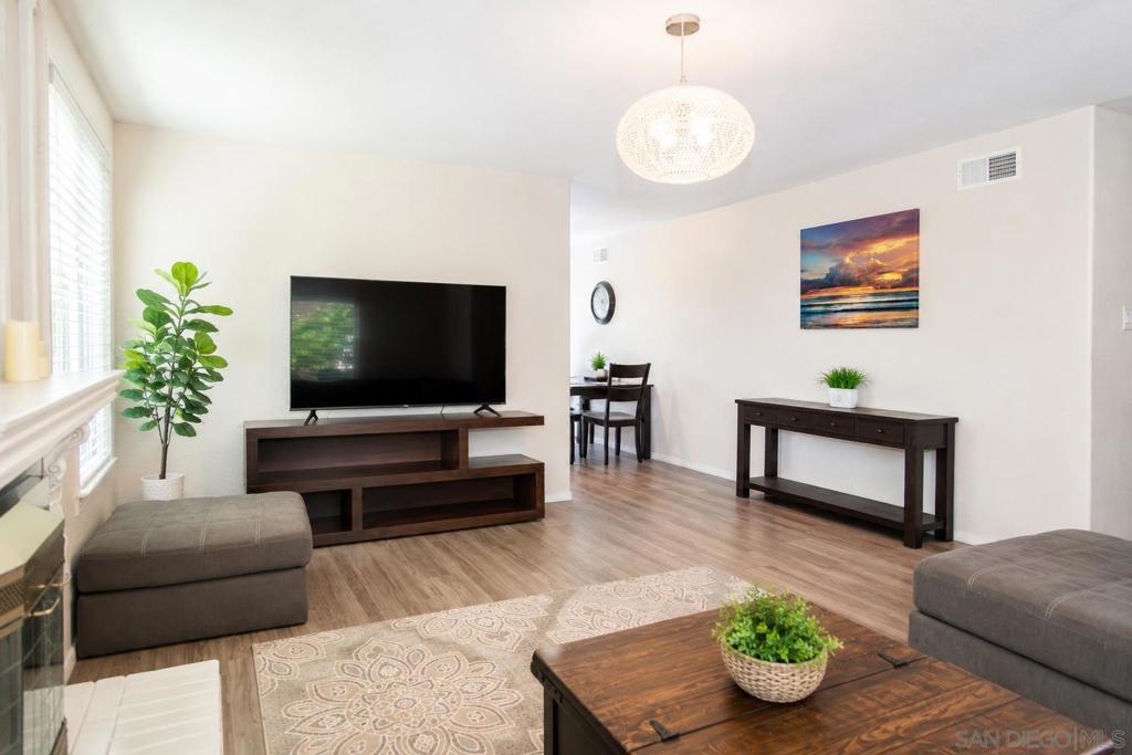 1021 Hazen