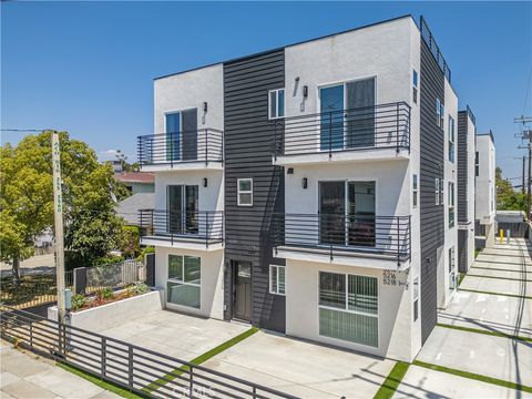 5218 Auckland Avenue Toluca Lake CA 91601