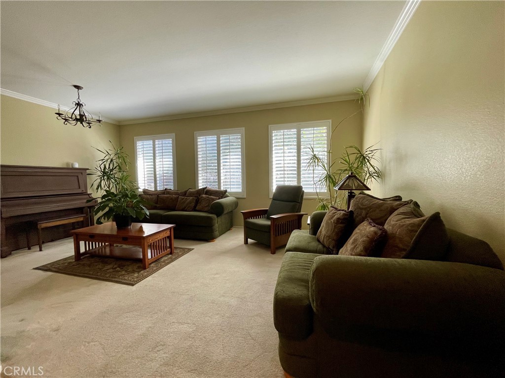 44388 Kingston Drive