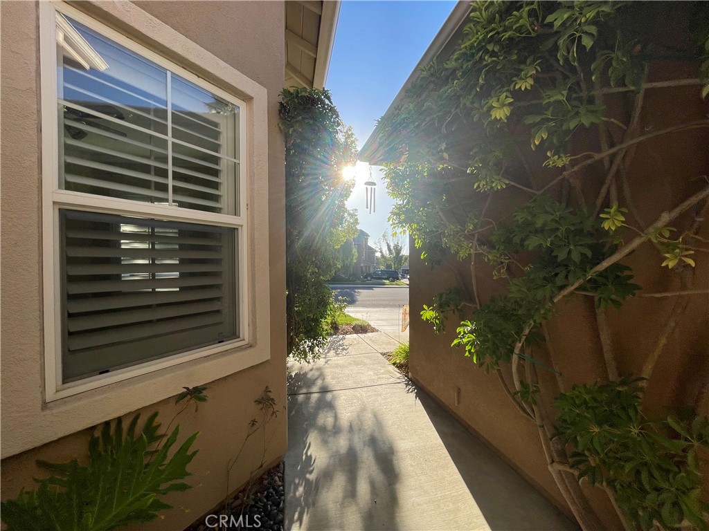 44388 Kingston Drive