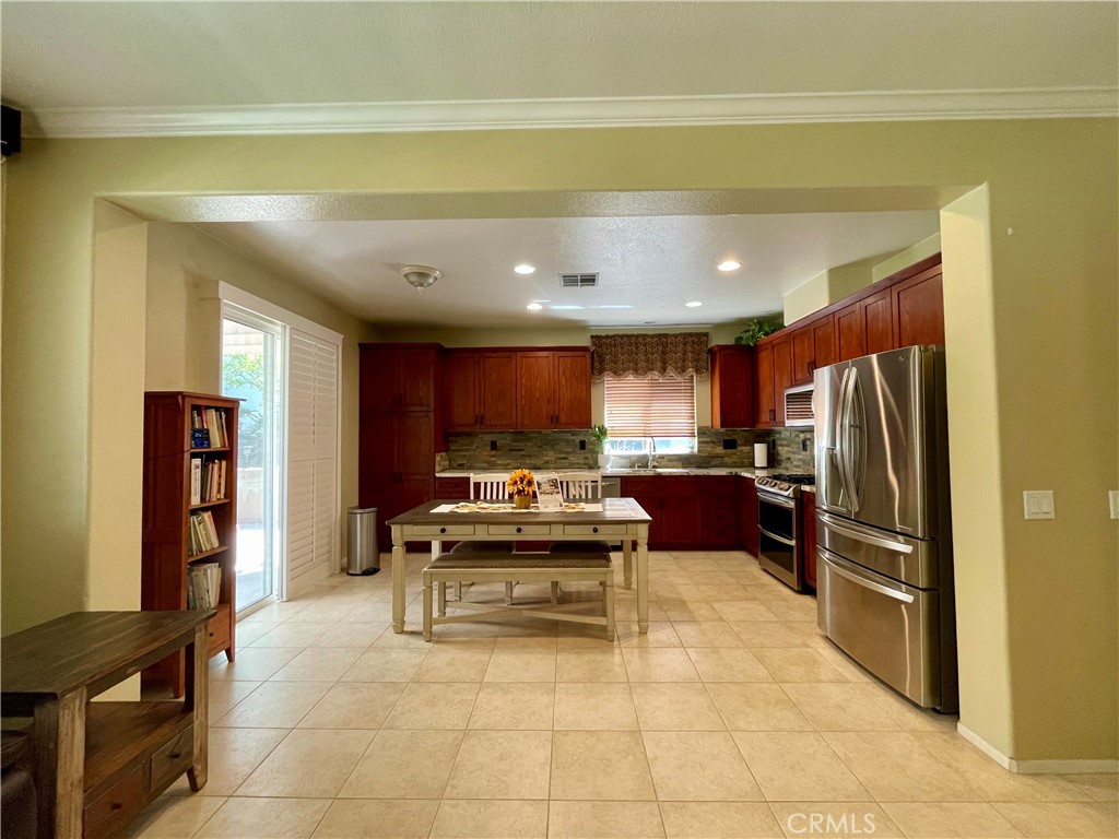 44388 Kingston Drive