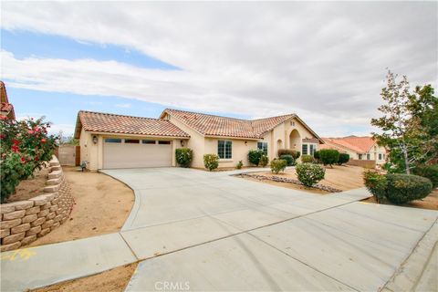 Photo of 7772 Grand Avenue, Yucca Valley, CA 92284 (MLS # JT25237695)
