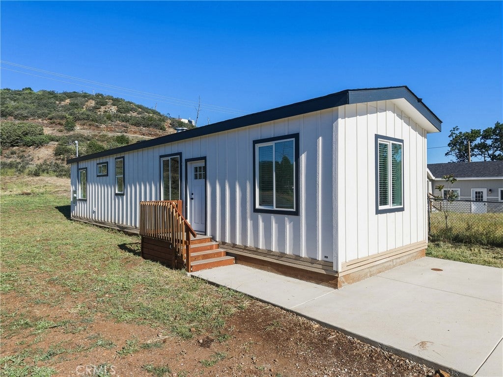 21325 Stewart