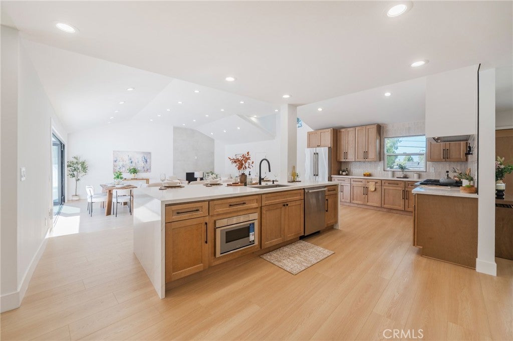 30 Santa Bella Rd