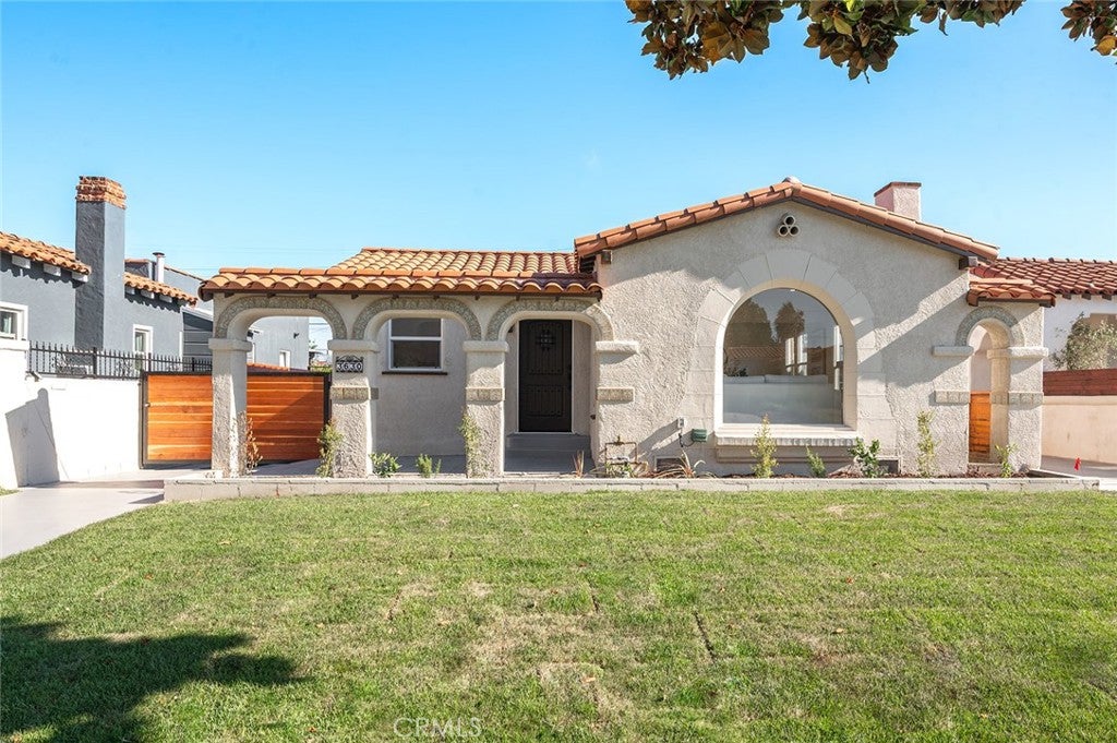 3630 W 61st St, Los Angeles CA 90043