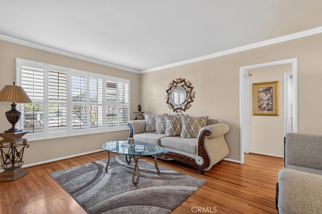 2430 San Francisco Avenue