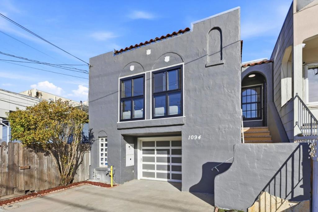 1094 Montgomery Avenue