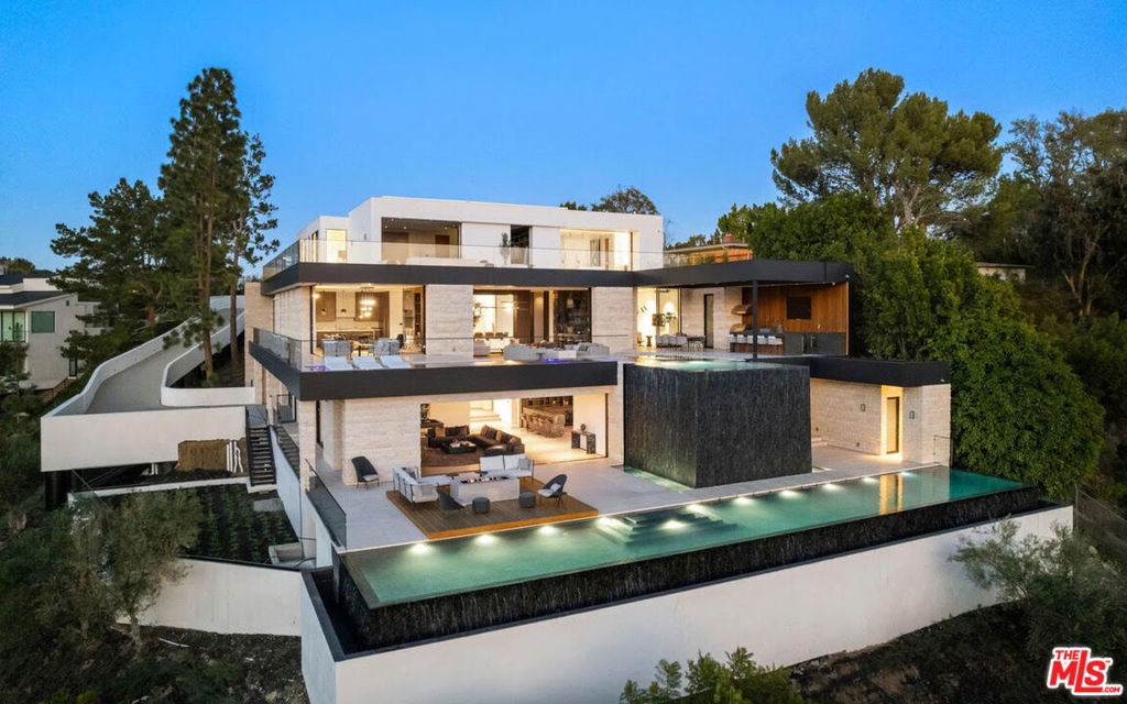 1035 Stradella Road